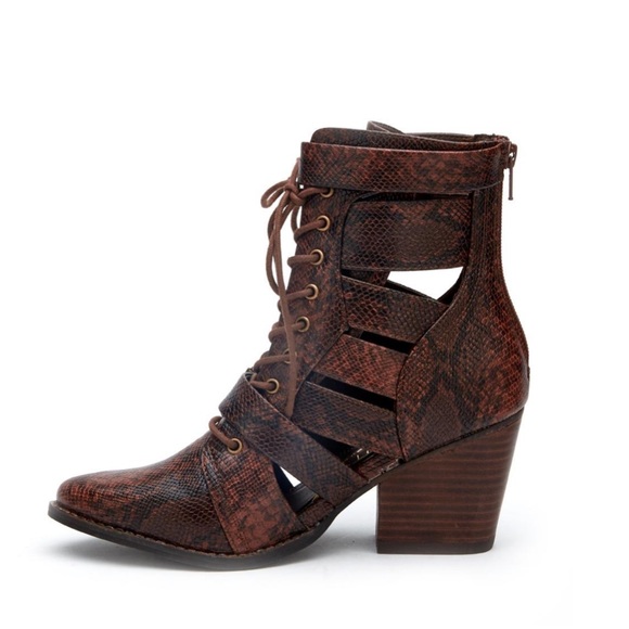 COPY - Matisse Getty Mid-Calf Snakeskin Booties - Picture 2 of 4